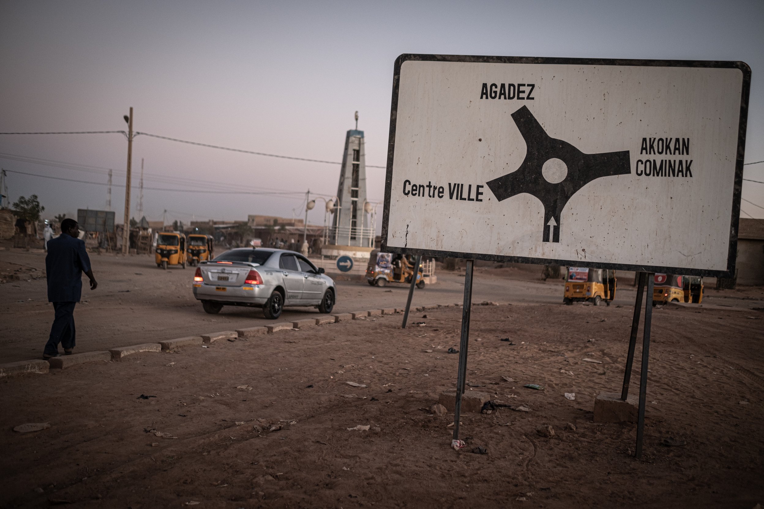 In the heart of Arlit, on its main road.