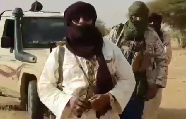 Seidane Ag Hita, en octobre 2020, accueillant plus de 200 prisonniers djihadistes libérés contre quatre otages. 