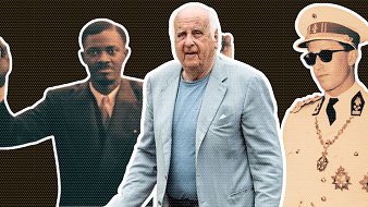 L'image présente trois figures distinctes, chacune représentée dans un style photographique. 1. À gauche, un homme noir, habillé en costume sombre, lève un bras avec détermination, montrant potentiellement un geste de protestation ou de célébration. 2. Au centre, un homme plus âgé, d'apparence amicale, porte un blazer clair et un t-shirt bleu. Il semble être en train de marcher, dégageant une aura de respectabilité et de sagesse. 3. À droite, un homme habillé en uniforme militaire, portant des lunettes de soleil et des décorations sur sa tenue. Son expression est sérieuse, ajoutant une dimension de pouvoir ou d'autorité à son image. L'arrière-plan est de couleur sombre, mettant en valeur les personnages qui sont entourés d'un contour blanc, ce qui attire l'attention sur leurs différences de style et de caractère.