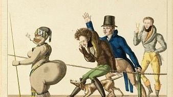 Cette image est une illustration humoristique et satirique du XIXe siècle, représentant un groupe de personnages en procession. À l'avant, une femme aux formes généreuses marche le long d'une corde. Elle est vêtue de manière exotique, avec un bijou dans les cheveux et des décorations sur son corps. À sa suite, trois hommes sont en marche : l'un d'eux, portant un chapeau haut de forme, semble admirer la femme ; un autre, avec une posture plus curieuse et concentrée, se penche en avant ; et le dernier, avec une expression de désapprobation, porte un vêtement élégant et un foulard. Un petit chien les accompagne, ajoutant un côté comique à la scène. L'image utilise des couleurs vives et un style caricatural pour accentuer les traits des personnages et créer une atmosphère ludique.