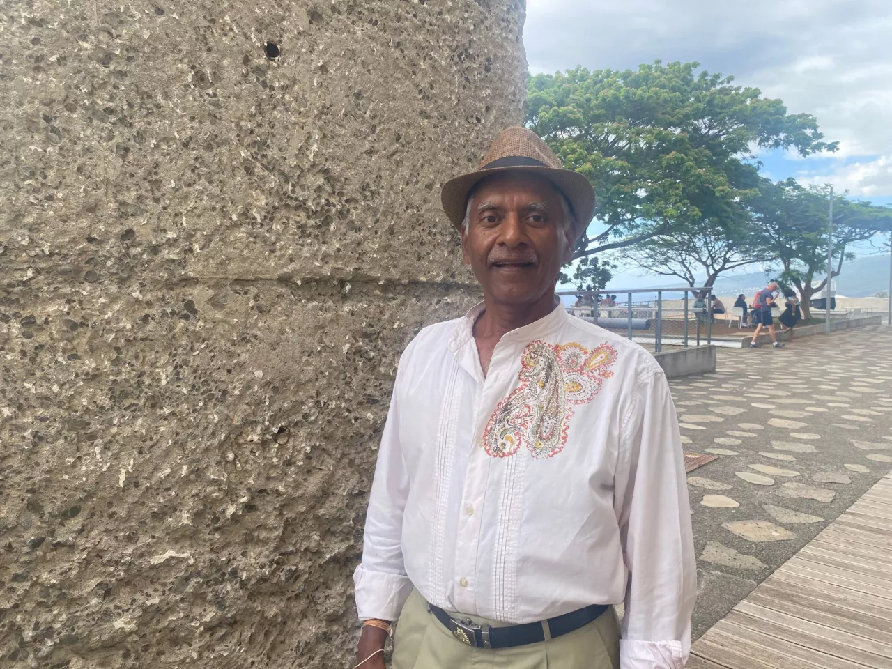 Antoine Sadeyen, descendant d'un engagé indien et auteur de {Moi, Sadeyen Palany 1871-1950 – Engagé indien à la matricule 114 282} (décembre 2025).