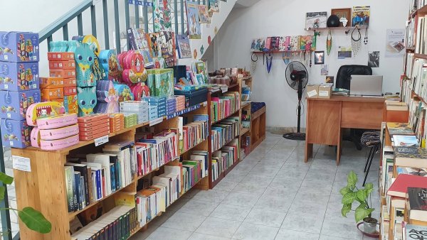 Les librairies du Mali s'éteignent, mais la littérature résiste